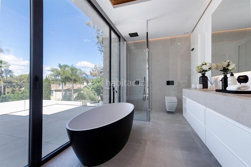 Foto 0deea070-987b-4a0e-a239-02f0b7cbf4ce. Casa amb aparcament piscina a Puente Romano Marbella