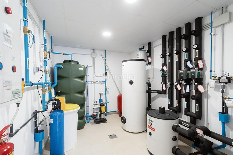 Foto 612ca34f-d592-4e89-b37d-c18e1266439b. Casa amb aparcament piscina a Puente Romano Marbella