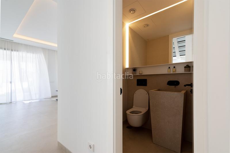 Foto c910e229-3cbd-4e1f-8aa4-9790f804a163. Casa amb aparcament piscina a Puente Romano Marbella