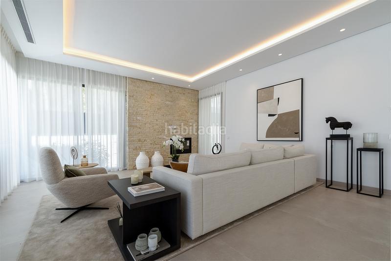 Foto 6139fdb3-a2ec-46d8-b57c-9f11aac63af9. House with parking pool in Puente Romano Marbella