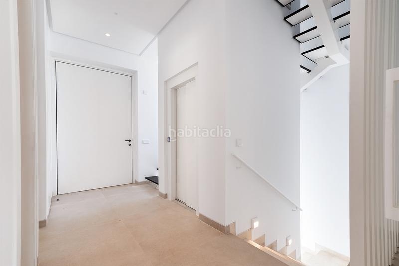 Foto b5c24872-34df-42ab-b407-045ef0fed828. House with parking pool in Puente Romano Marbella