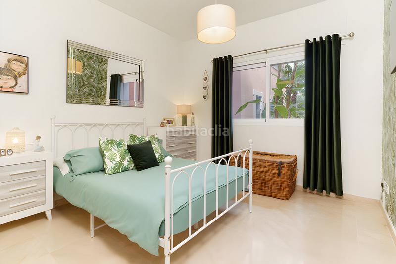 Foto 89a7535f-878c-4132-822b-8b38be55cc41. Ground floor with pool in Villacana - Costalita - Saladillo Estepona