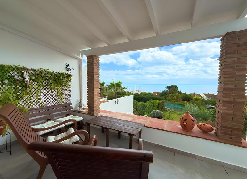Foto 2e1fbebb-12d5-41ff-8521-d743f36045c7. Casa pareada  en venta en Centro Estepona
