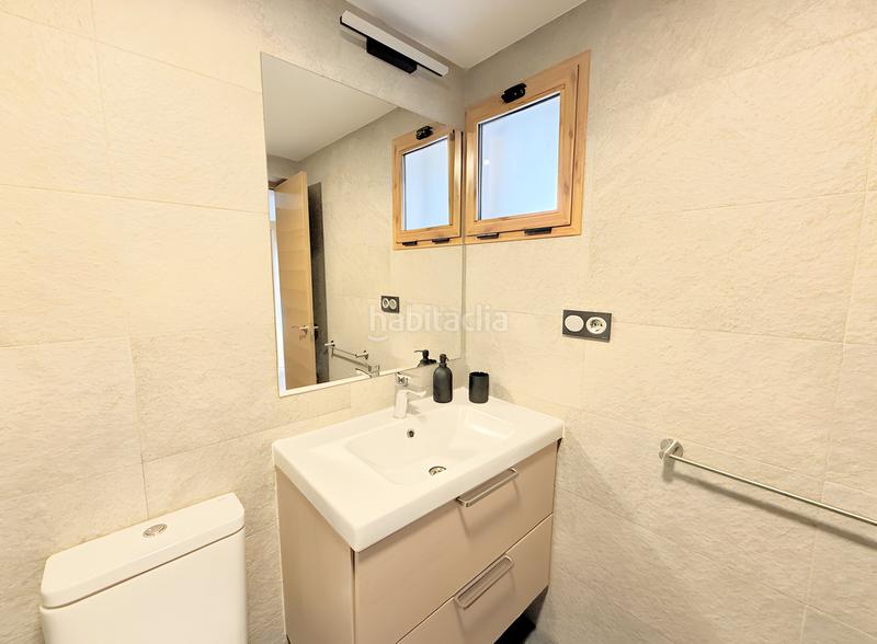 Foto 30bfb7c2-e48b-4d1b-9e57-4e98784f01f4. Casa pareada  en venta en Centro Estepona