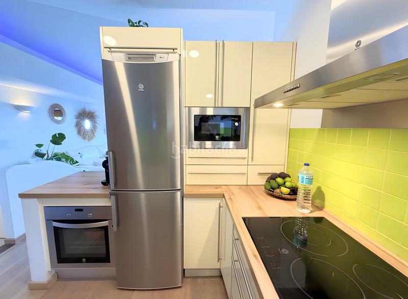 Foto e44e97c9-5b99-4842-9842-bcd8181e6747. Casa pareada  en venta en Centro Estepona