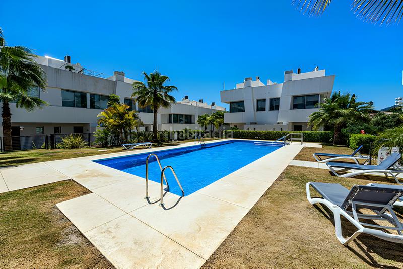 Foto 4a71a949-c456-476e-9faf-a682fca4b92d. Casa pareada  en venta en Río Real en Marbella