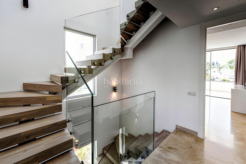 Foto 98ff338e-cdc4-4a07-9b95-d74517310b94. Casa pareada  en venta en Río Real en Marbella