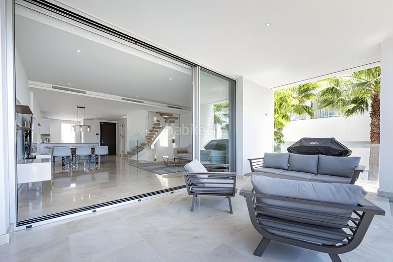 Foto c4e1f302-4f74-46f1-9a71-3ace971a806a. Casa pareada  en venta en Río Real en Marbella