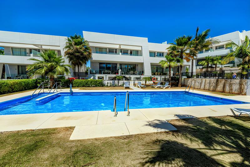 Foto d088e4d9-965c-4f18-881f-77967bb32bdc. Casa pareada  en venta en Río Real en Marbella