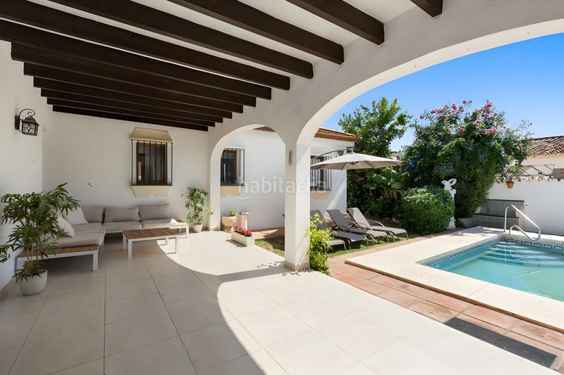 Foto 299fca40-1c45-49c8-b916-5e42af34f7d5. Casa villa independiente en venta en new golden mile en Estepona