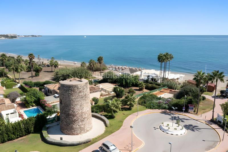 Foto 5b280fc2-3a07-4bf1-b75f-4f51f279be54. Casa villa independiente en venta en new golden mile en Estepona
