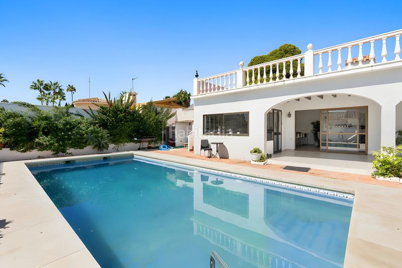 Foto 64293e49-8c81-4a53-a39c-bfb5558afb97. Casa villa independiente en venta en new golden mile en Estepona
