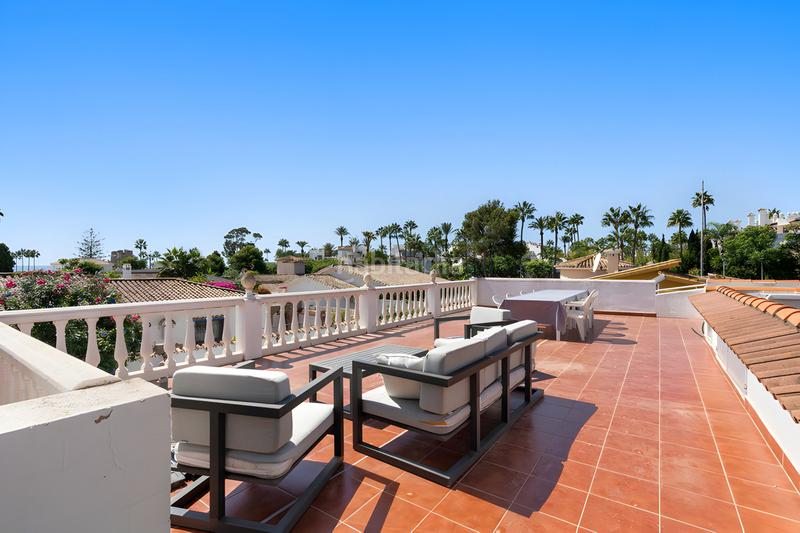 Foto 8a7d1bce-d278-4391-a242-69e4d5da5dcd. Casa villa independiente en venta en new golden mile en Estepona