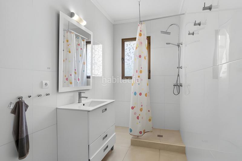 Foto ec4e5c79-3acd-4f31-a674-0e1eb17a56d7. Casa villa independiente en venta en new golden mile en Estepona