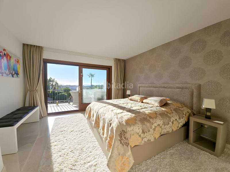 Foto d723b0b5-4d8e-4901-827f-270f2c24ce9d. Casa a schiera con parcheggio piscina in Paraiso - Barronal Estepona