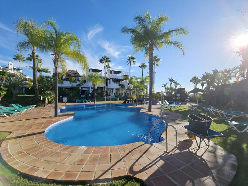 Foto f57a3b8b-cf4b-44af-9517-6305fd987311. Casa a schiera con parcheggio piscina in Paraiso - Barronal Estepona