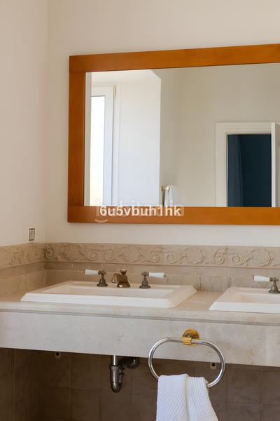 Foto 7c2182e7-bac8-44b4-879d-3f0d90325c4b. Casa villa independiente en venta en la nueva milla de oro en Estepona
