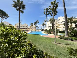 Planta baixa a Elviria. Apartamento en planta baja en venta en elviria