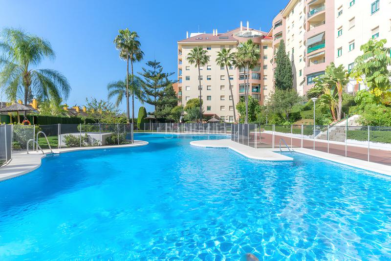 Foto 309cb4f9-3433-4337-9ebe-e4bf2b57fe2f. Apartamento  en planta media en venta en Marbella
