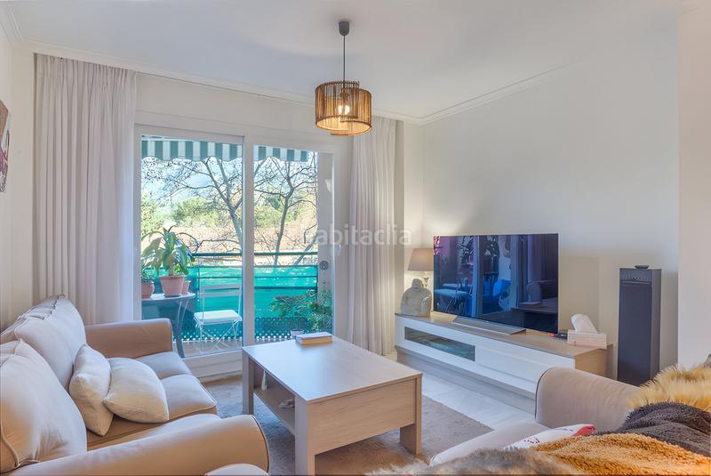 Foto 3b76a42d-6d95-46bf-b156-ca8e25c13398. Apartamento  en planta media en venta en Marbella