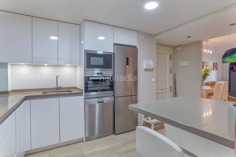 Foto 97b4d041-1b83-458a-95ed-e9c49c14d797. Apartamento  en planta media en venta en Marbella