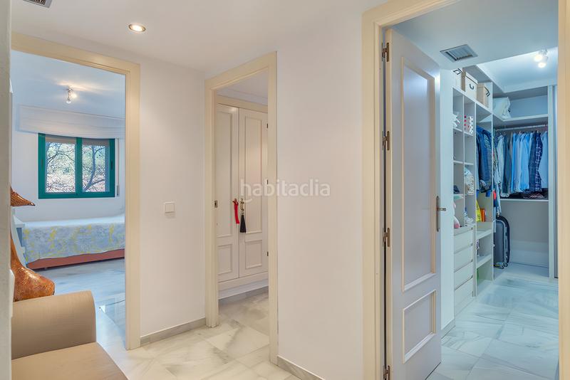 Foto a6a2ab2e-72f8-4d60-b8a1-a0fc46d7ee70. Apartamento  en planta media en venta en Marbella