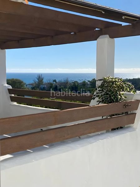 Foto 4e30bab4-c7fc-4623-9486-7c3f996be834. Àtic amb aparcament piscina a La Concha - Resina Golf Estepona
