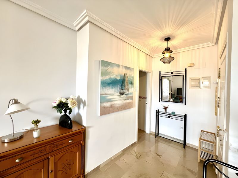 Foto 10fed8fa-fd2e-49fb-9f73-9d59446c0823. Apartament amb aparcament piscina a Centro Estepona
