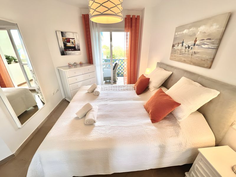 Foto 2a0e9fb3-aa1e-44f0-b4b8-207ac16b8492. Apartament amb aparcament piscina a Centro Estepona