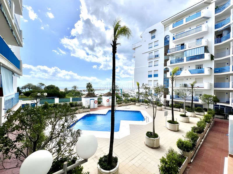 Foto b1caf1f3-f39c-4fa8-ba00-17559d5da8b2. Apartament amb aparcament piscina a Centro Estepona