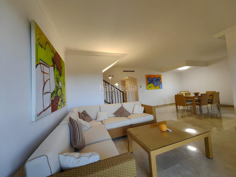 Foto 0c3781ea-6f88-4d92-a9f6-5da07c3b1c08. Dachwohnung mit parking pool in Centro Estepona