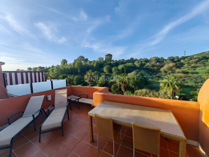 Foto 40fcf0d2-1f7c-4559-a0d0-efa482cf26fe. Dachwohnung mit parking pool in Centro Estepona