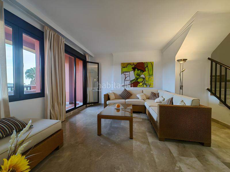 Foto 7bfbe433-ab3a-48d0-86a9-b69b4902ad68. Dachwohnung mit parking pool in Centro Estepona