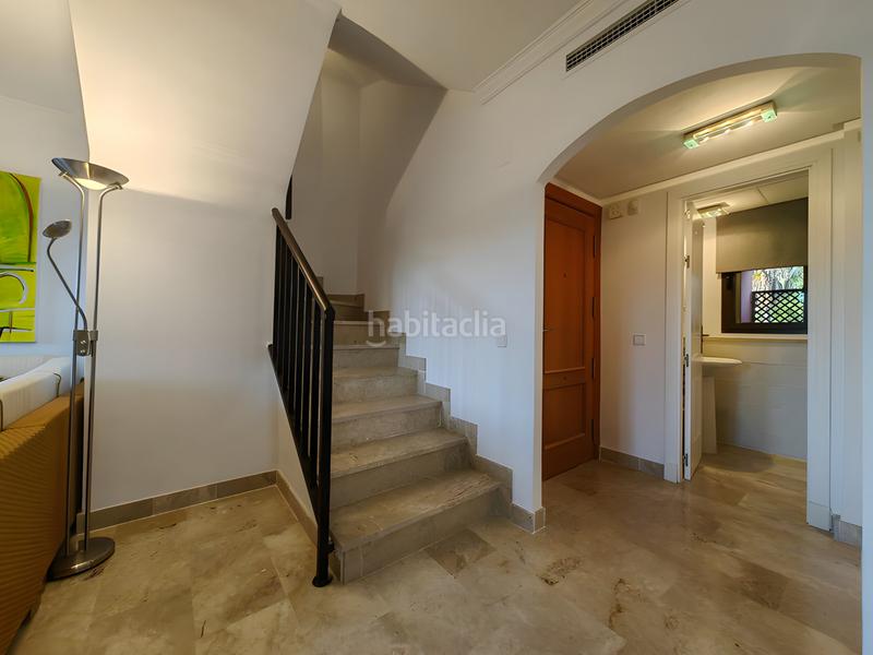 Foto 7e0a7f18-f241-4105-9498-48f350edf290. Dachwohnung mit parking pool in Centro Estepona