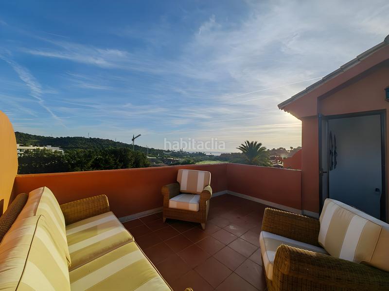 Foto 8c253443-d80e-4e4b-98bb-517d6c17bf61. Dachwohnung mit parking pool in Centro Estepona
