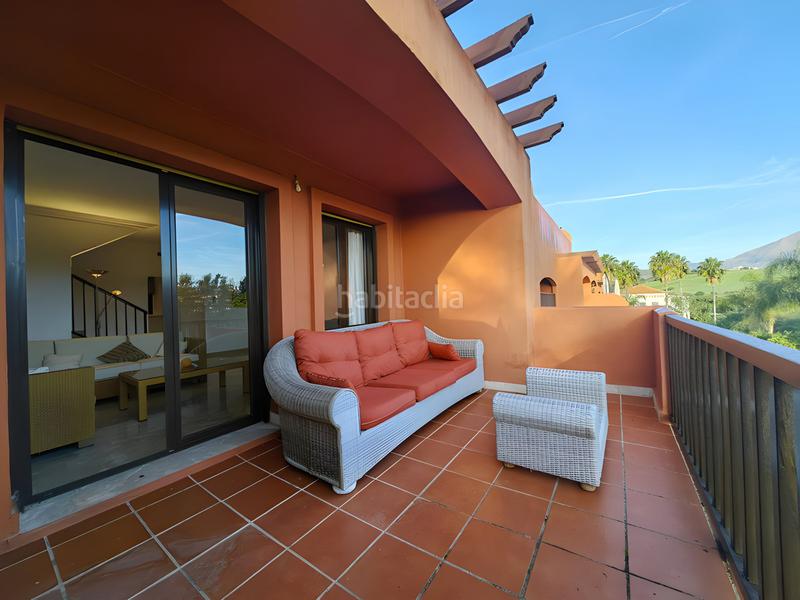 Foto e981dc0e-8098-49b9-b493-dda9556a9c20. Dachwohnung mit parking pool in Centro Estepona