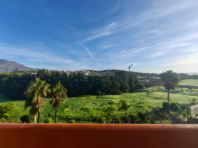 Foto fc488201-8564-4499-b415-6670d3c8a984. Dachwohnung mit parking pool in Centro Estepona