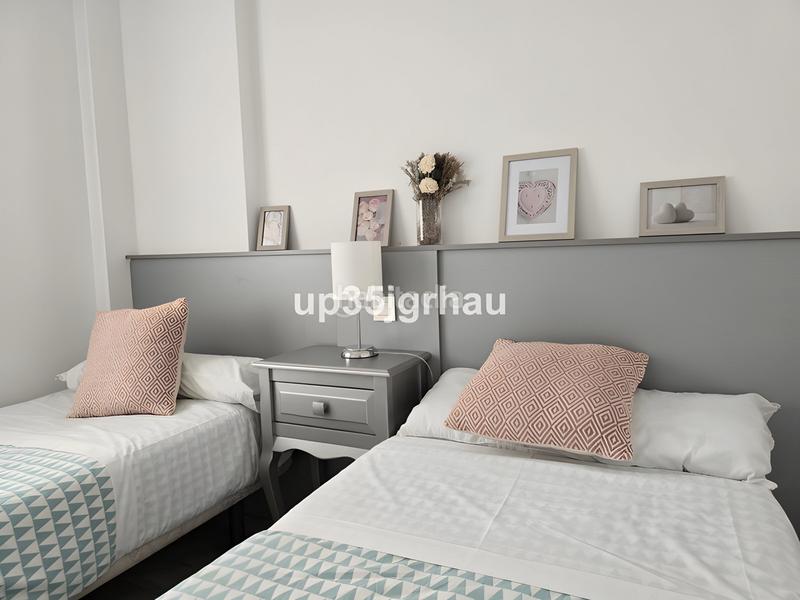 Foto 2a0057b6-ee3f-4296-877b-dba430f9a85b. Apartamento  en planta media en venta en Estepona