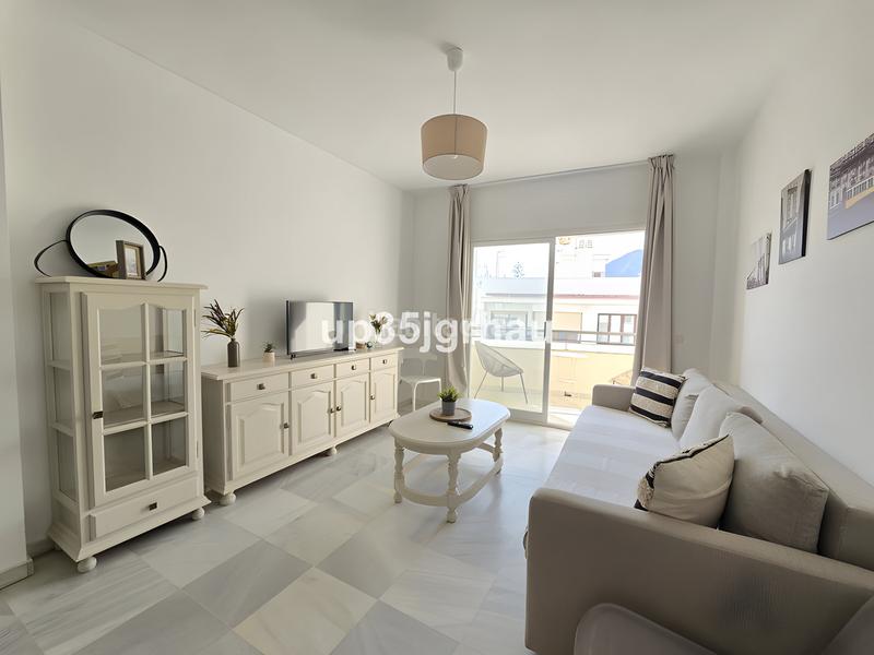 Foto 8710ffc4-70fc-4d21-ae53-4656937be008. Apartamento  en planta media en venta en Estepona
