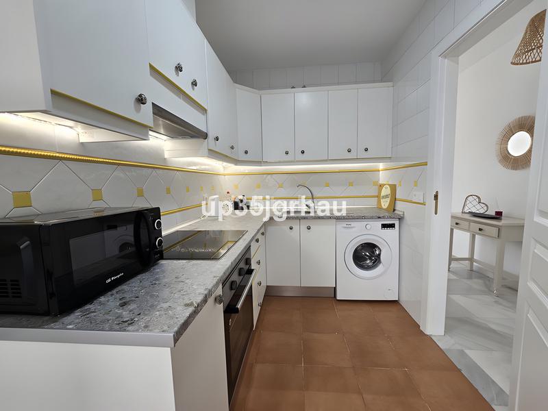 Foto b1232dee-d219-4116-8326-4aadef057f0d. Apartamento  en planta media en venta en Estepona