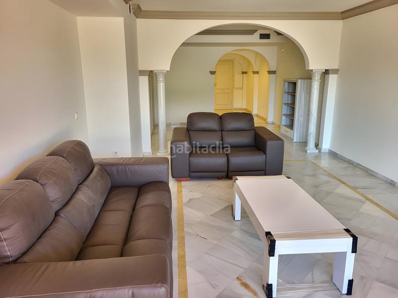 Foto 2b9230f2-b694-4519-bbc1-869321d49405. Appartement mit parking pool in Nueva Andalucía Almería