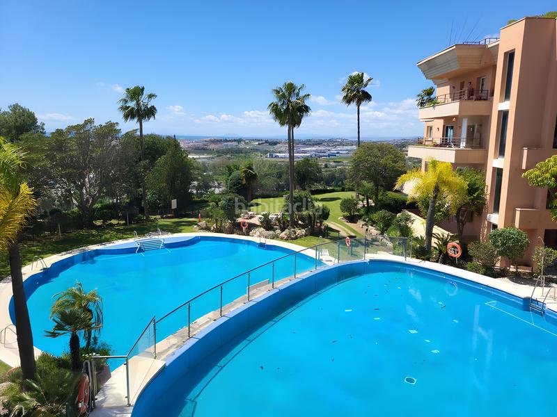 Foto 706961fe-5011-47cb-a81c-433f124f72b6. Appartement mit parking pool in Nueva Andalucía Almería