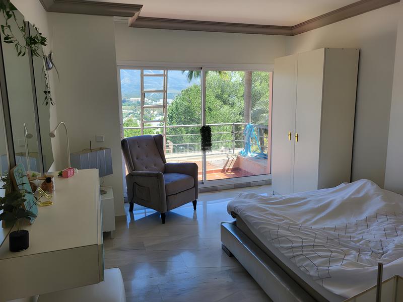 Foto ab637bb7-222d-40f4-992f-c0c5d399c6fd. Apartamento  en planta media en venta en Nueva Andalucía en Almería