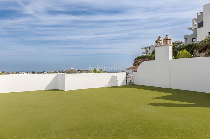 Foto 23495d2b-bc24-4855-bebf-53a10ab7790d. Ático  dúplex en venta en el paraíso en Paraiso - Barronal Estepona
