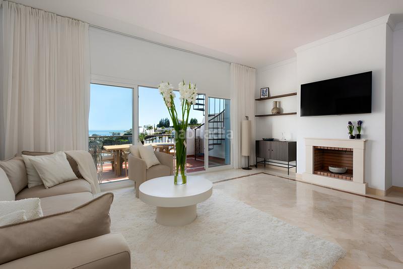 Foto 290d4e35-ec83-4c87-9385-420ec8502199. Àtic amb aparcament piscina a Benahavís pueblo Benahavís