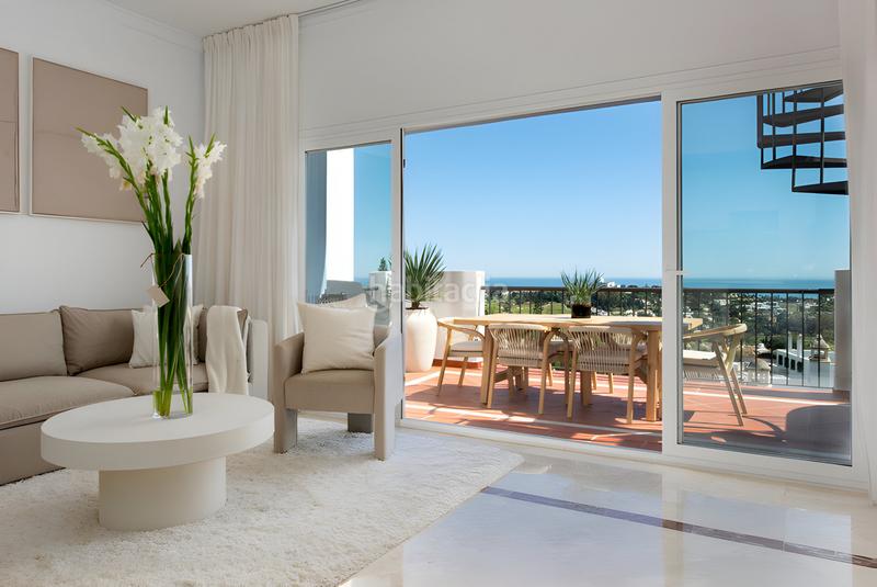 Foto 620e69d4-7ad4-4d01-bd88-c719751068cc. Àtic amb aparcament piscina a Benahavís pueblo Benahavís