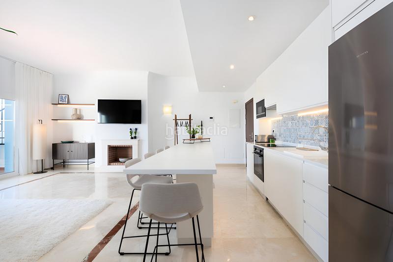 Foto b0fb1d0c-988b-4e01-b3f6-47422b8ee00c. Àtic amb aparcament piscina a Benahavís pueblo Benahavís