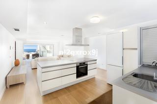 Estudi a Puerto Banús. Estudio en planta media en venta en puerto banús