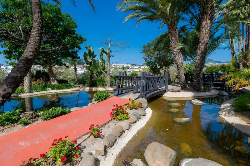 Foto 131381e1-69ff-480d-bab5-fbe3dcb8706e. Ático  dúplex en venta en Centro Estepona