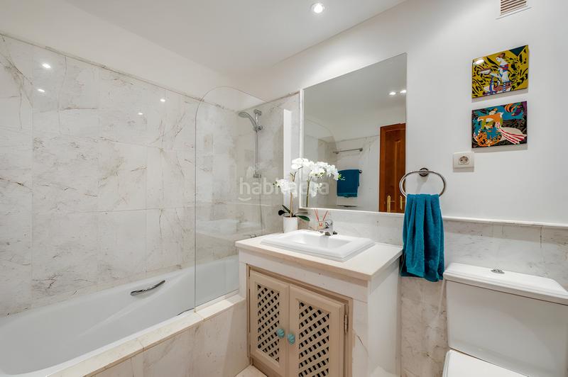 Foto a216c446-03cf-412b-88bc-212f0643106d. Ático  dúplex en venta en Centro Estepona